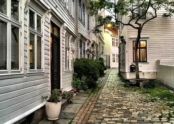 Central Studio Apartment